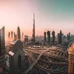 الوصول إلى الشارقة: الانطباعات الأولى