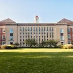 التدريس في جامعة الشارقة